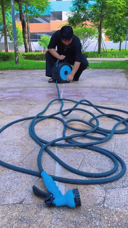 Dây thường rối tung so với hộp cuộn, quay ngoài sân thật